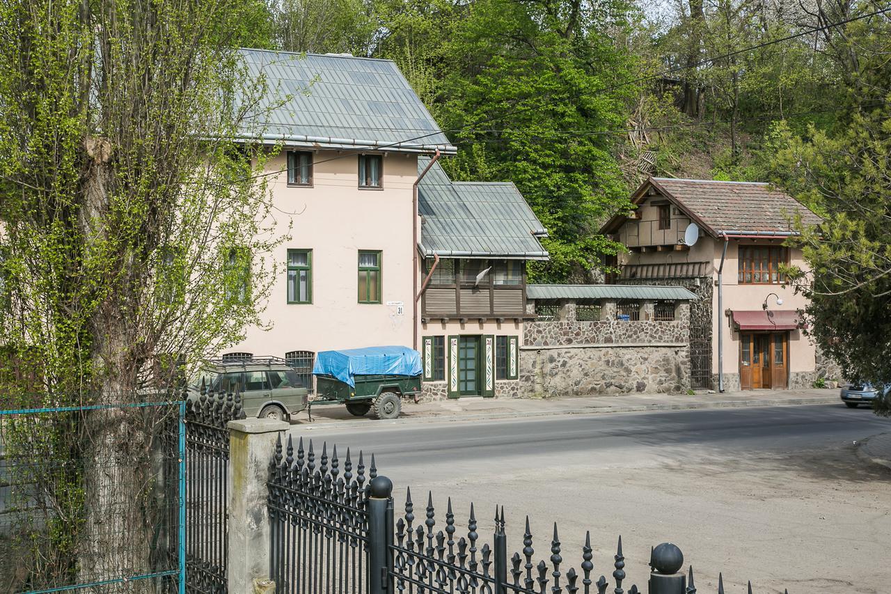 Arizona Hotel Užhorod Exteriér fotografie