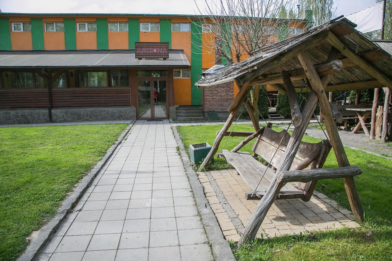 Arizona Hotel Užhorod Exteriér fotografie