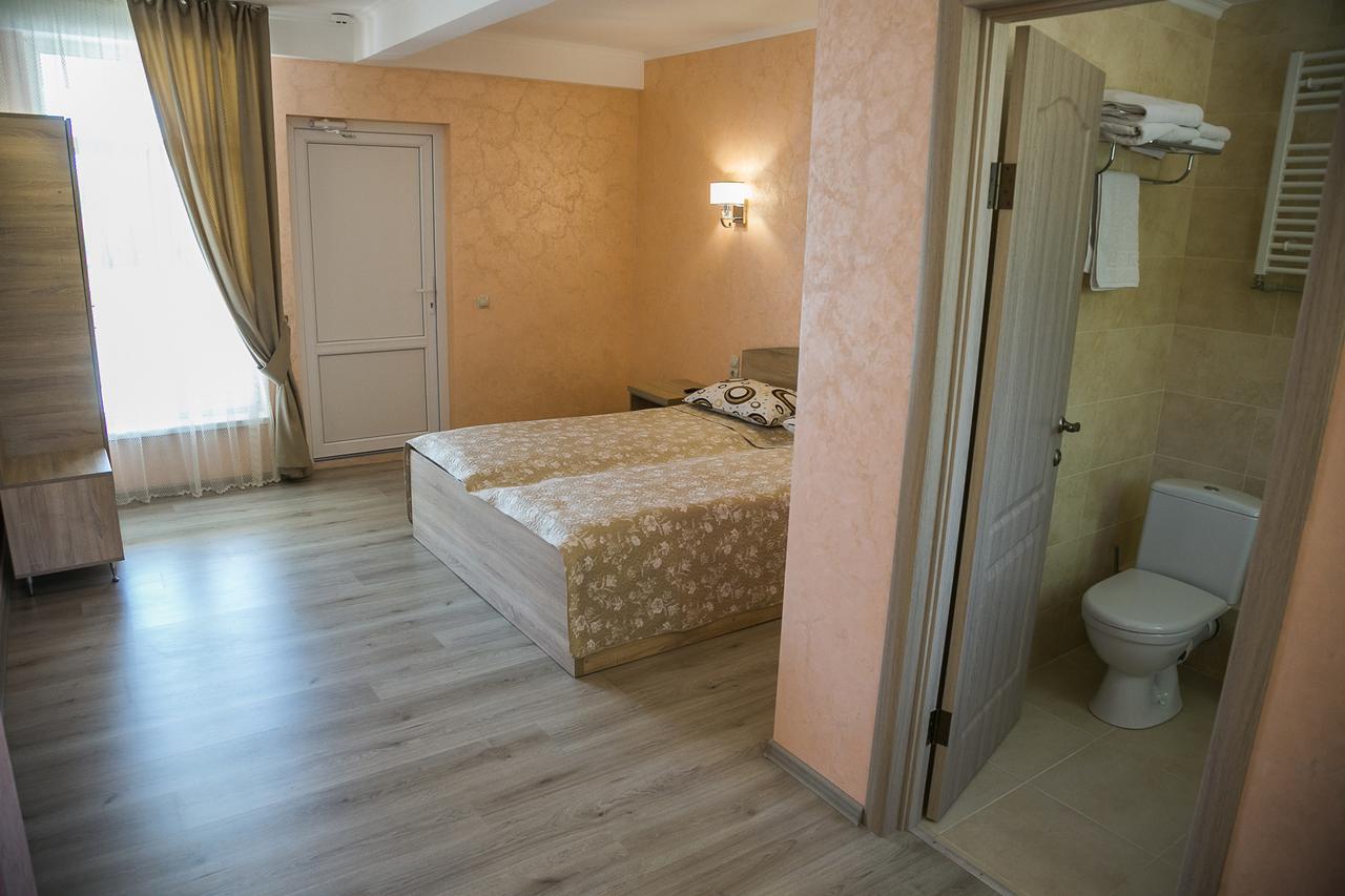 Arizona Hotel Užhorod Exteriér fotografie